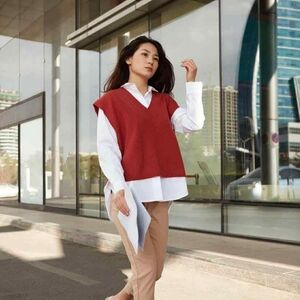 Women's V-Neck Sweater Vest - Red